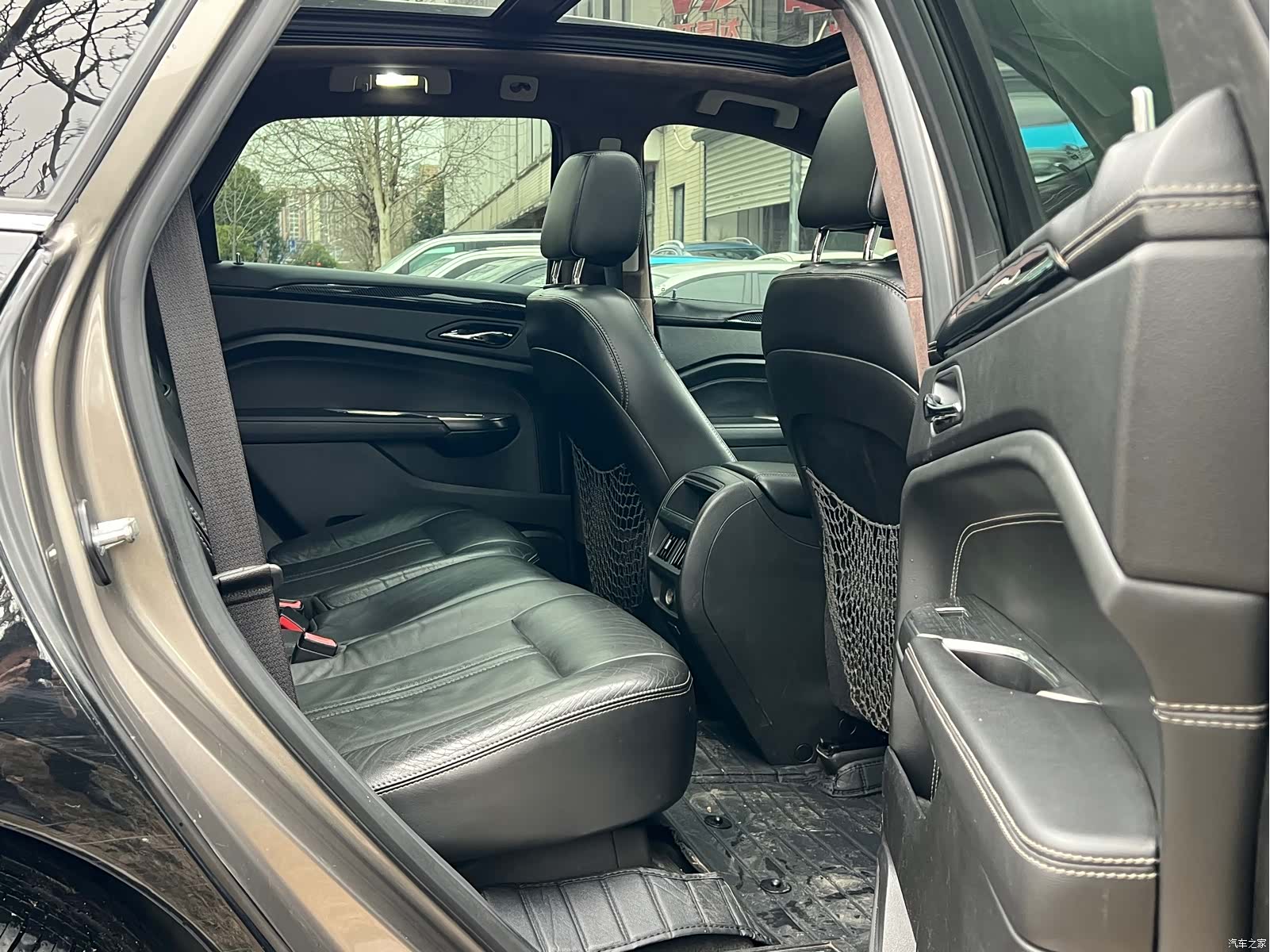 Cadillac SRX, 2012 11
