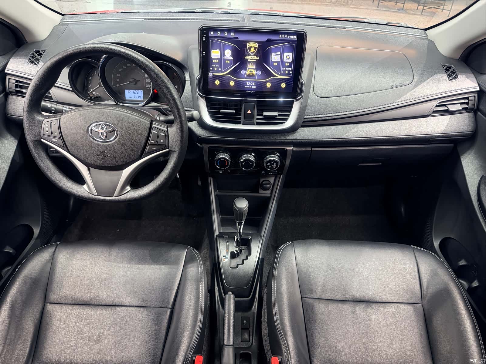 Toyota YARiS L, 2021 7