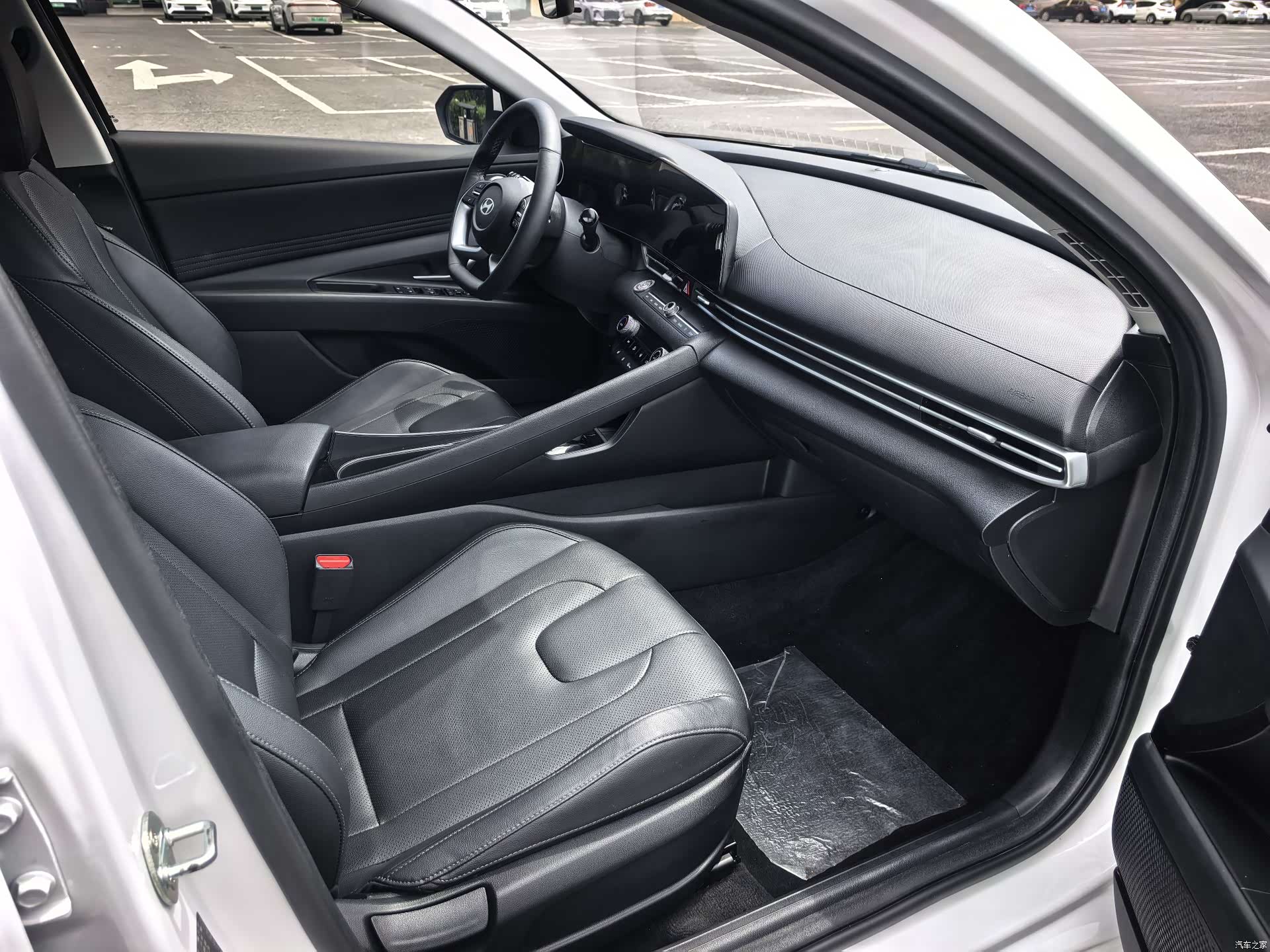 Hyundai Elantra, 2023 21