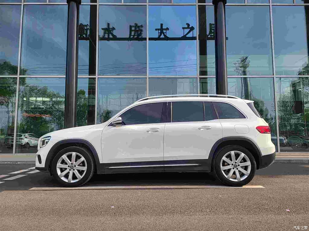 Mercedes-Benz GLB, 2020 3