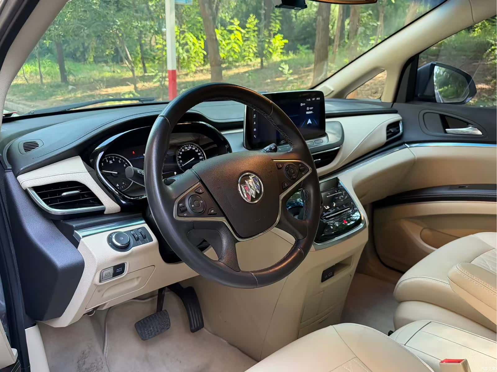 Buick GL8, 2023 6