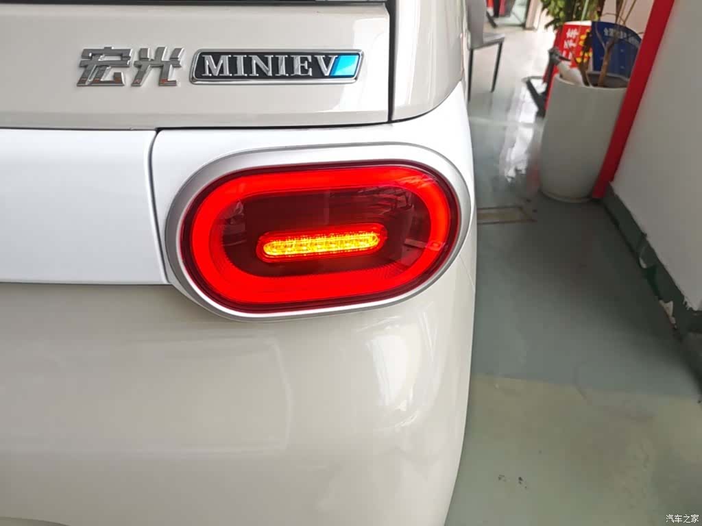 Wuling MINIEV, 2026 8
