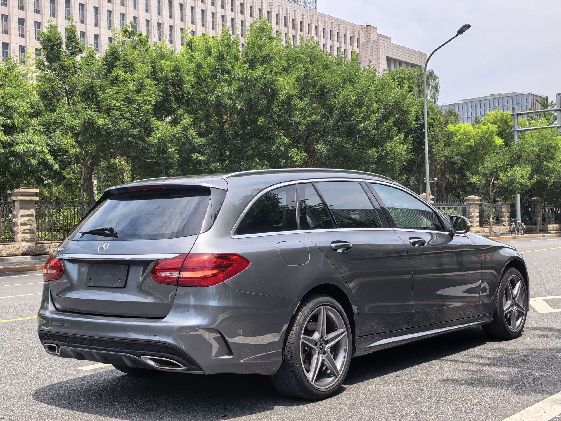Mercedes-Benz C-Class, 2017 14