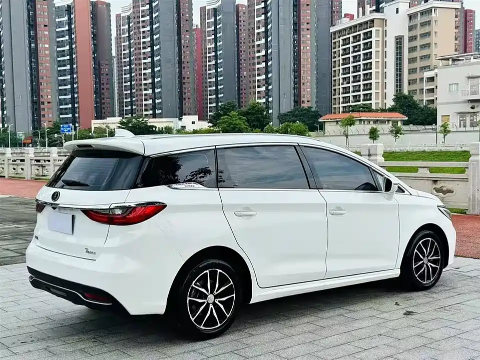 BYD Song MAX BYD Song MAX