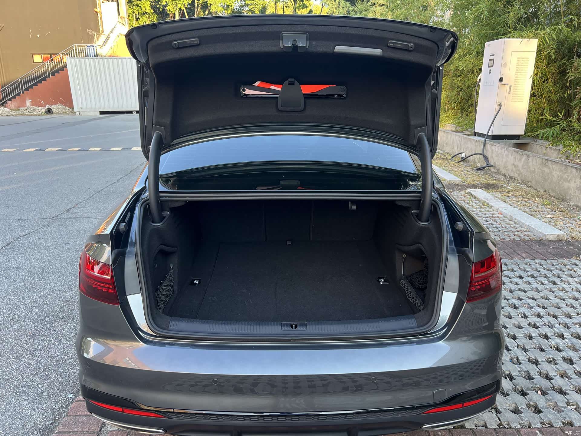 Audi A4L, 2020 9