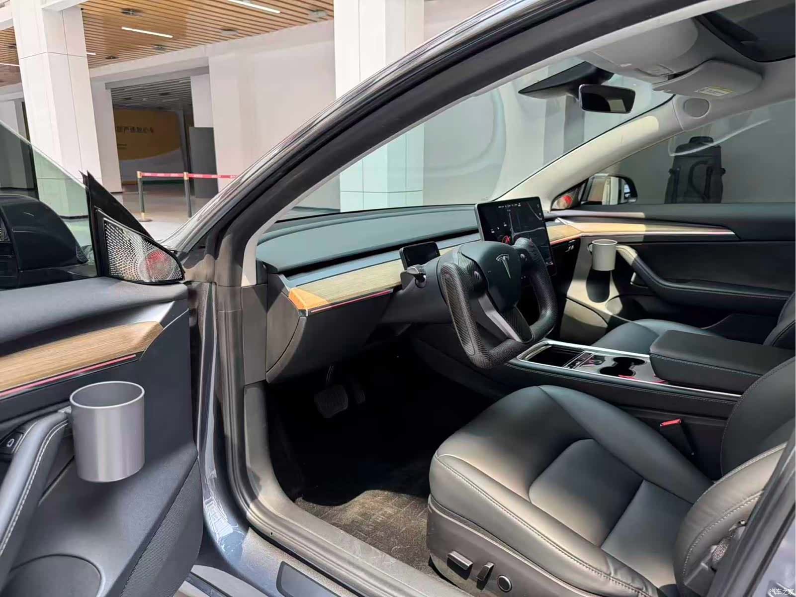 Tesla Model 3, 2021 34