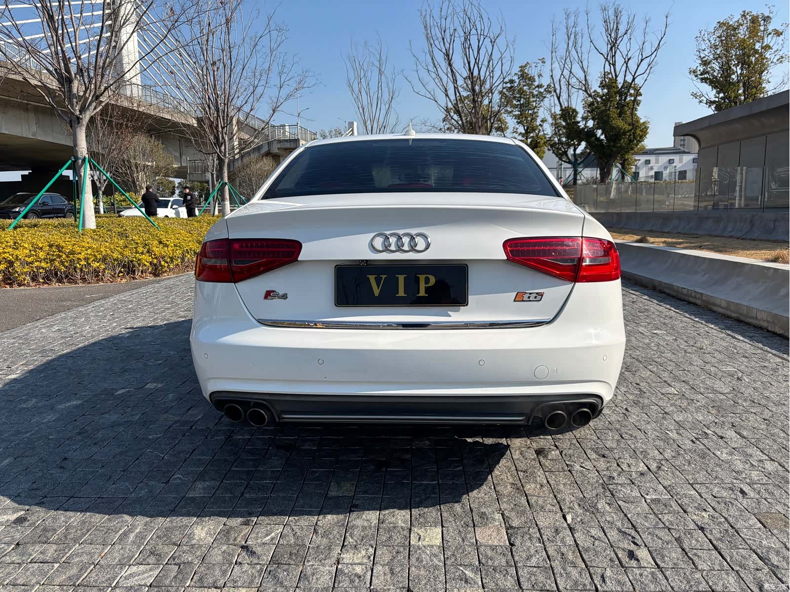 Audi A4L, 2014 13