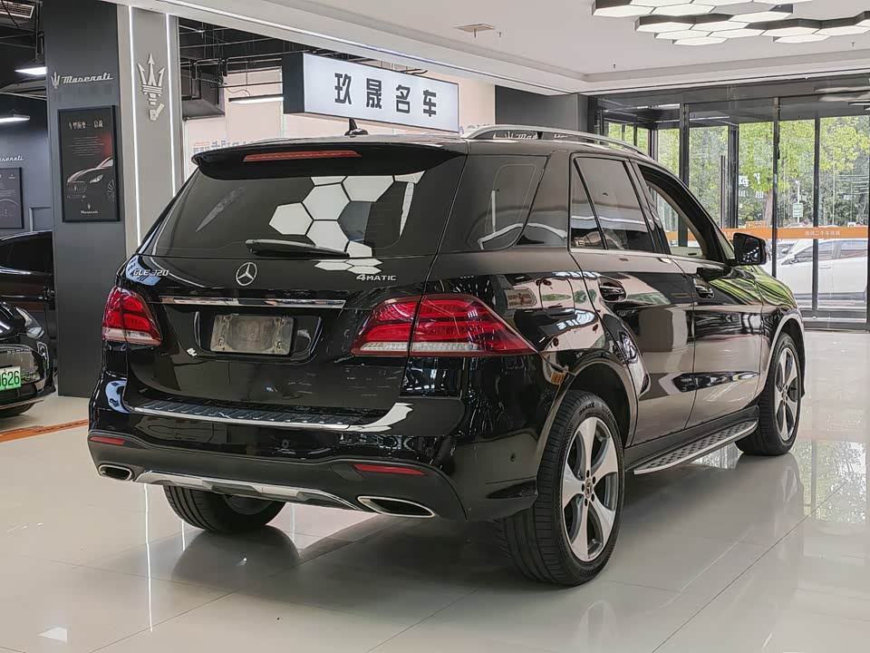 Mercedes-Benz GLE Mercedes-Benz GLE