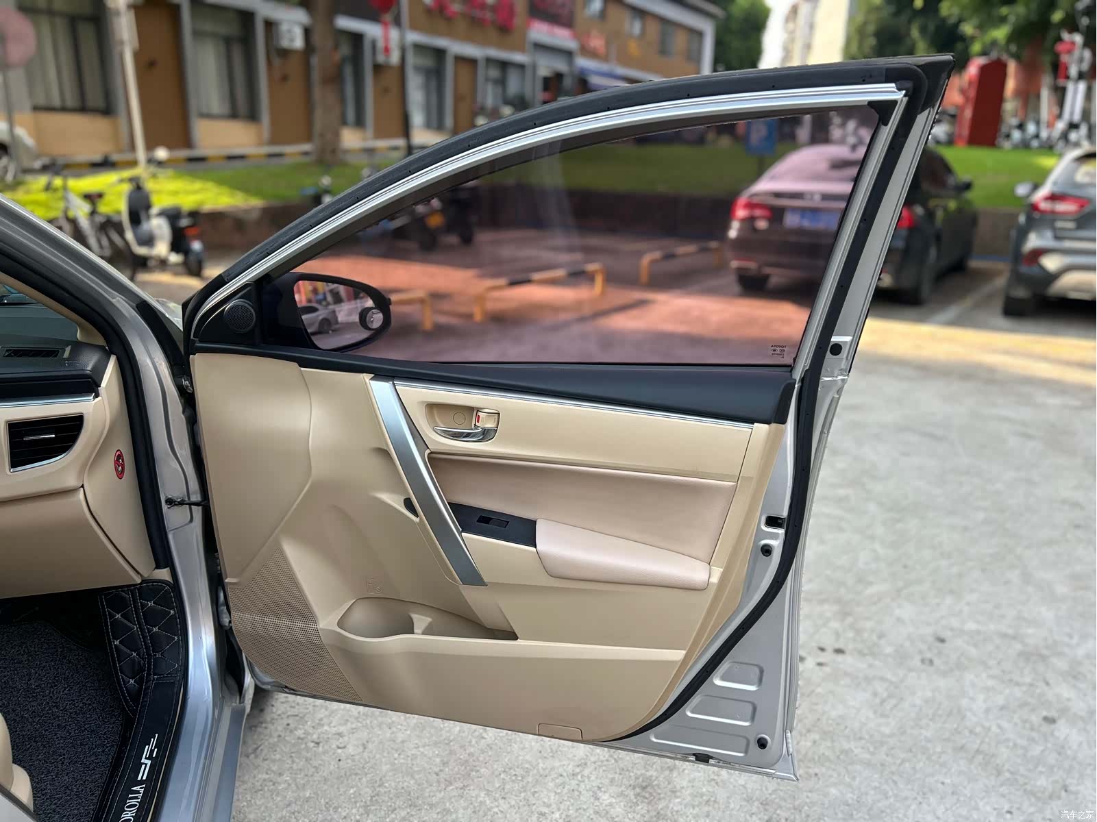 Toyota Corolla, 2017 28