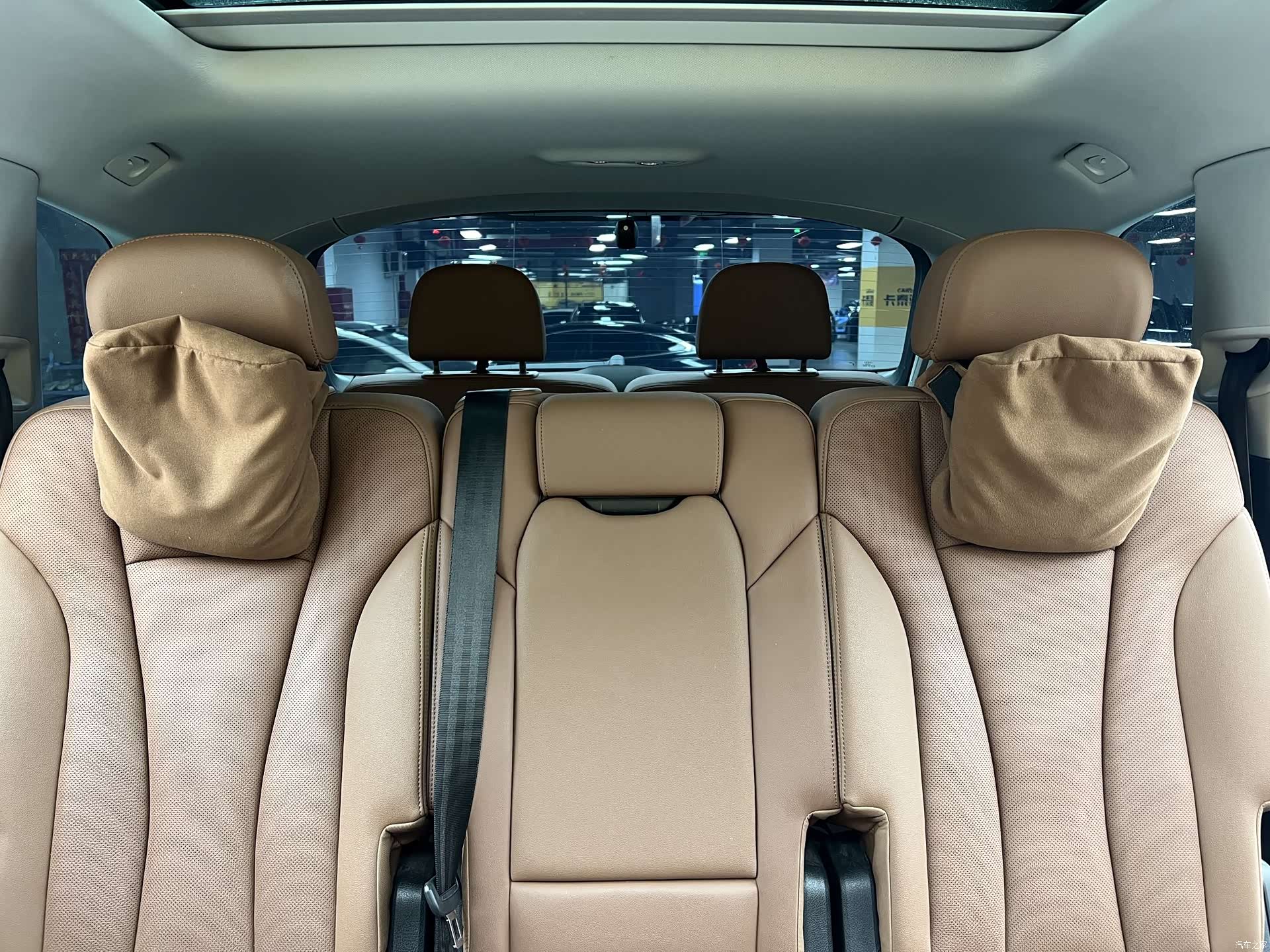 Audi Q7, 2023 10
