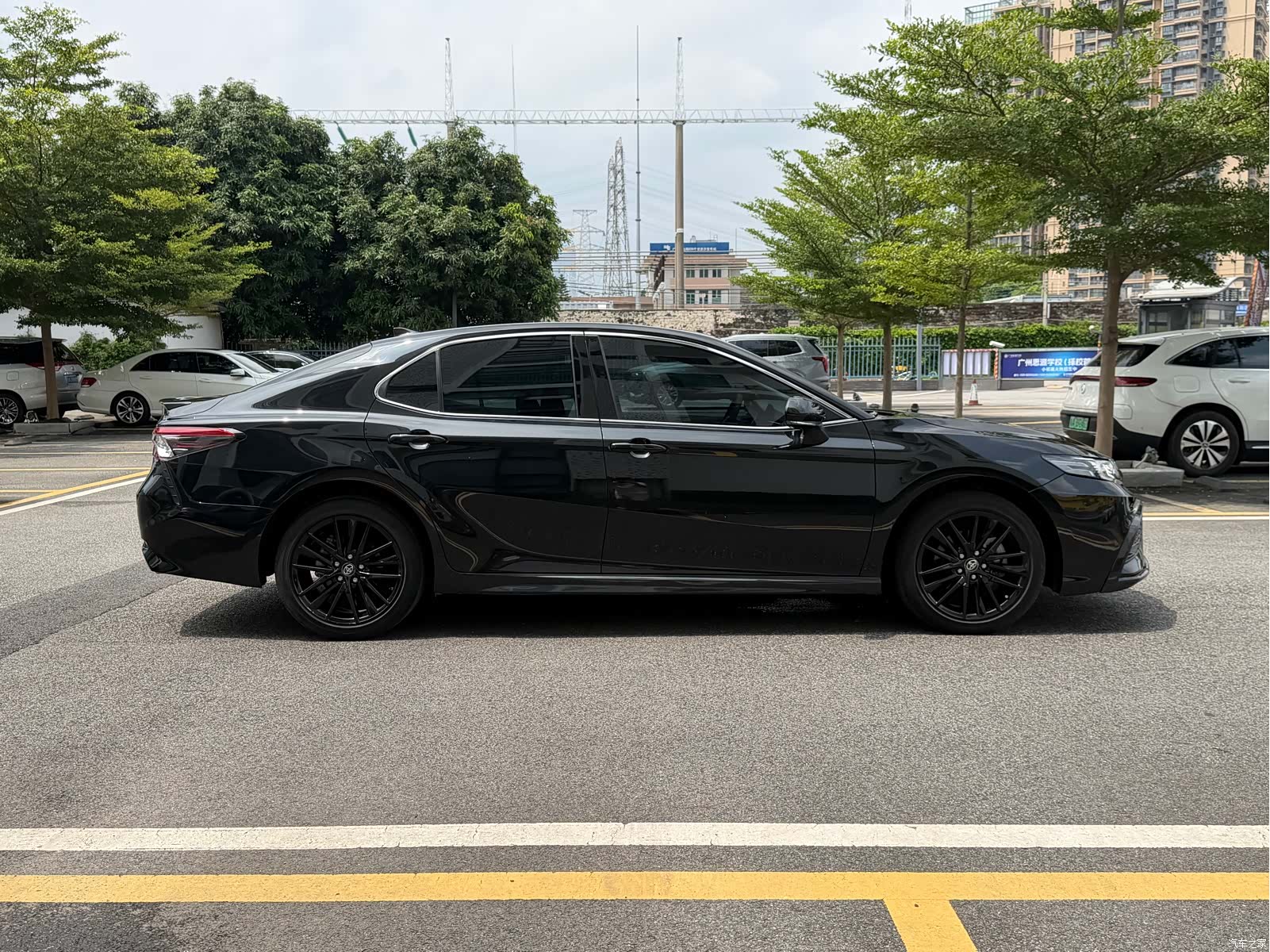 Toyota Camry, 2022 все фото
