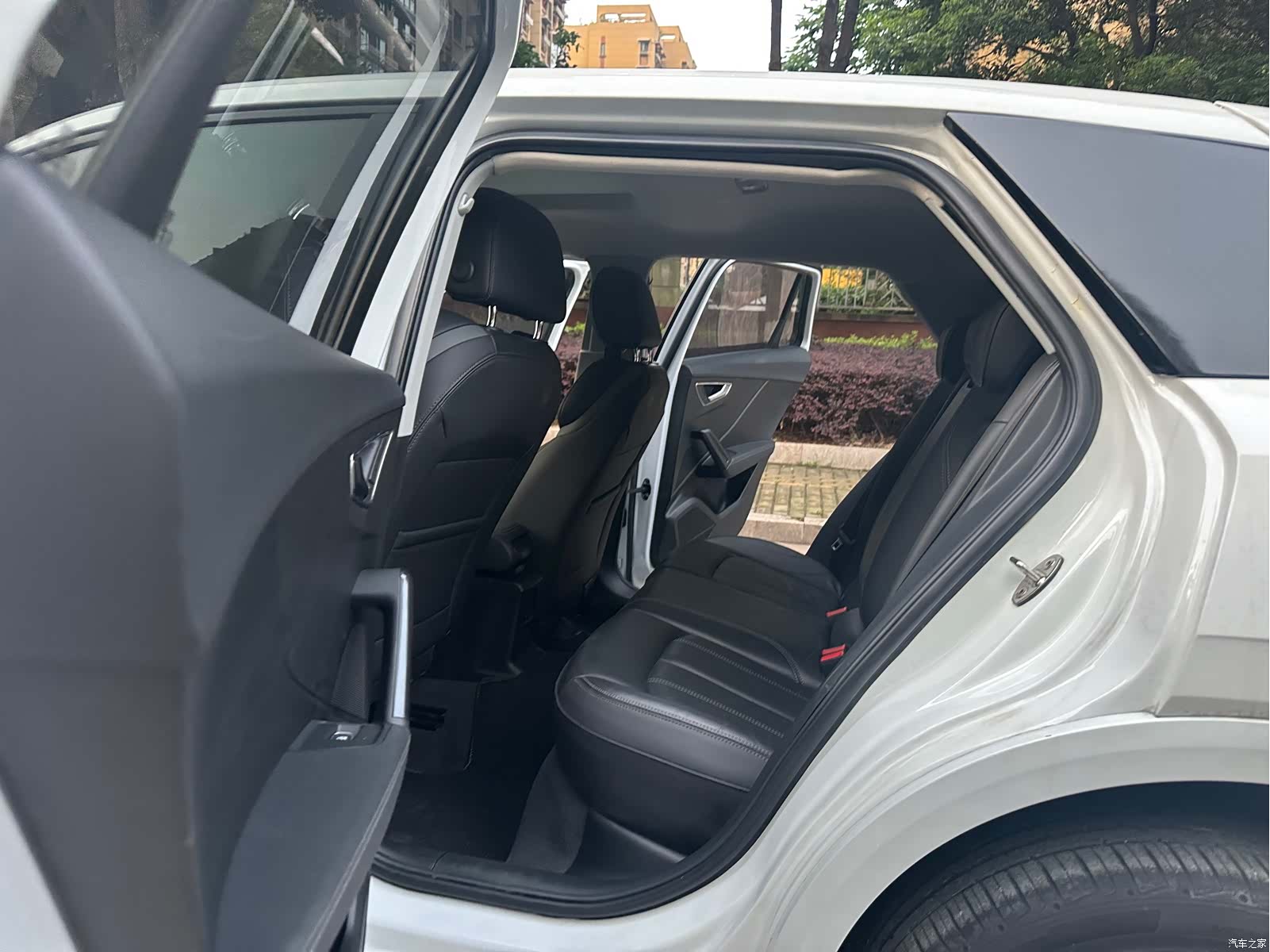 Audi Q2L, 2022 16