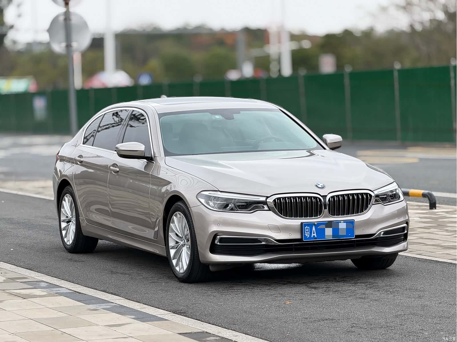 BMW 5 Series, 2019 все фото