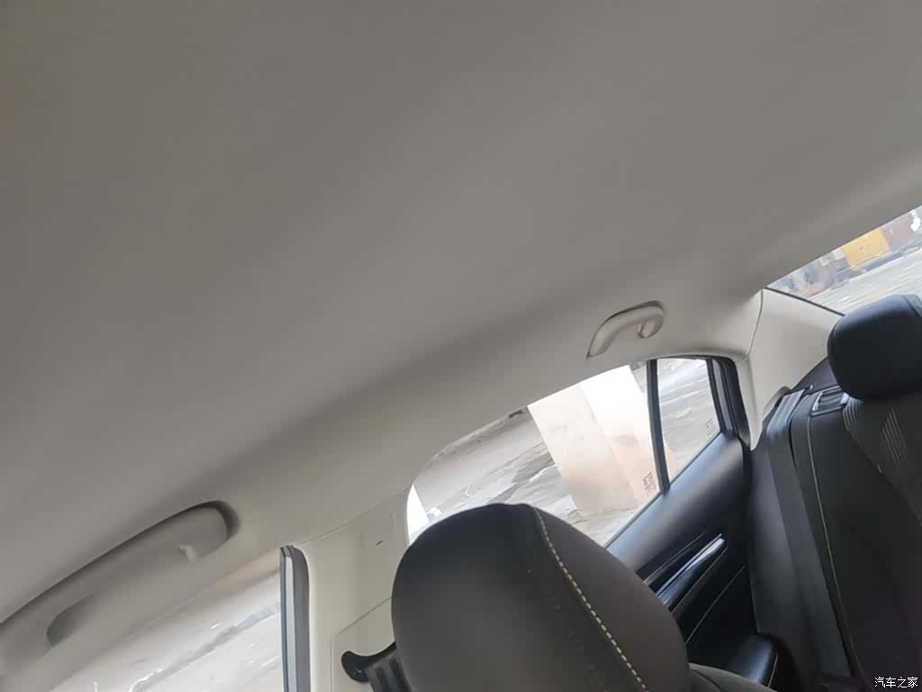 Roewe i5, 2023 18