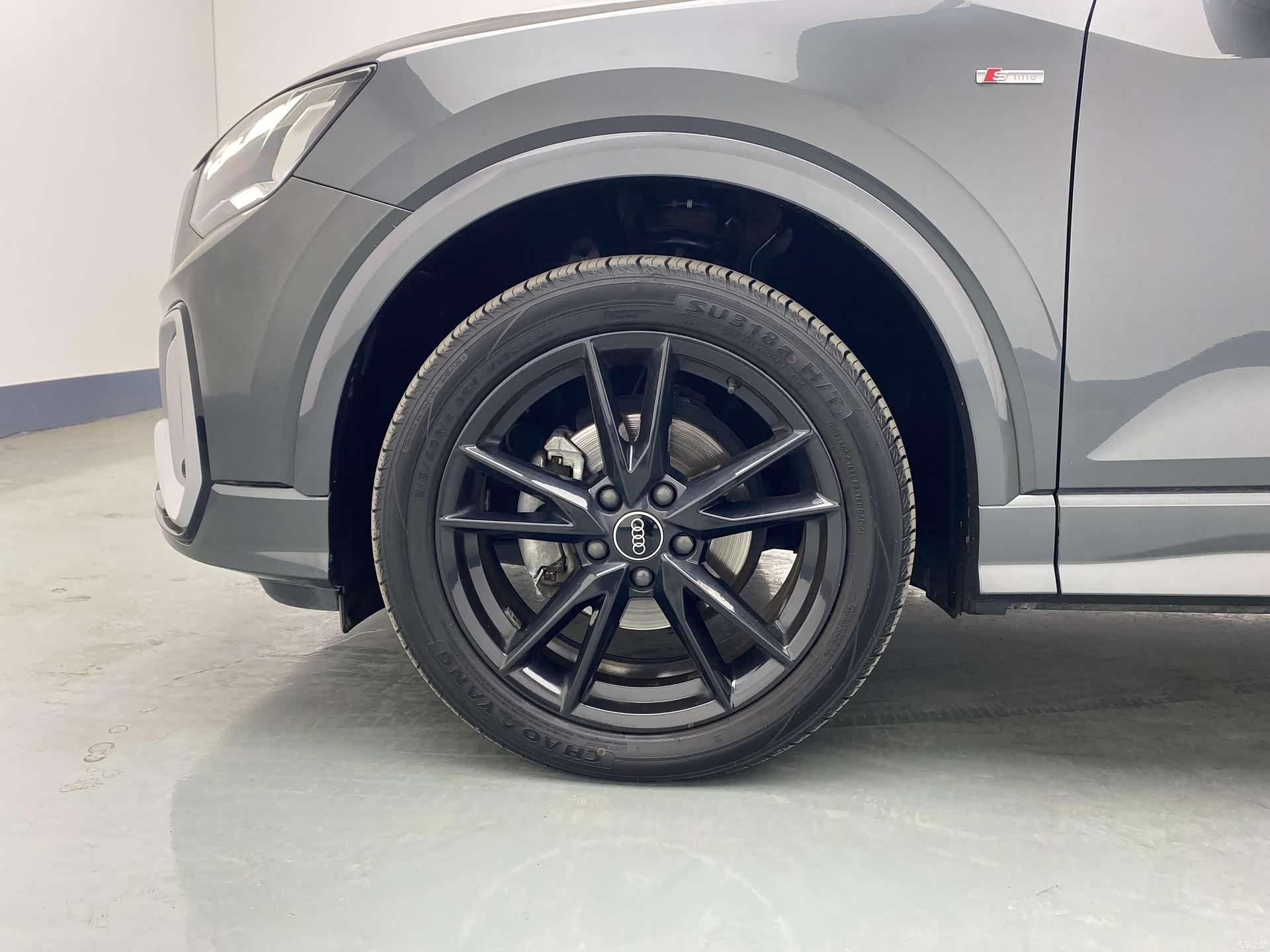 Audi Q2L, 2022 10