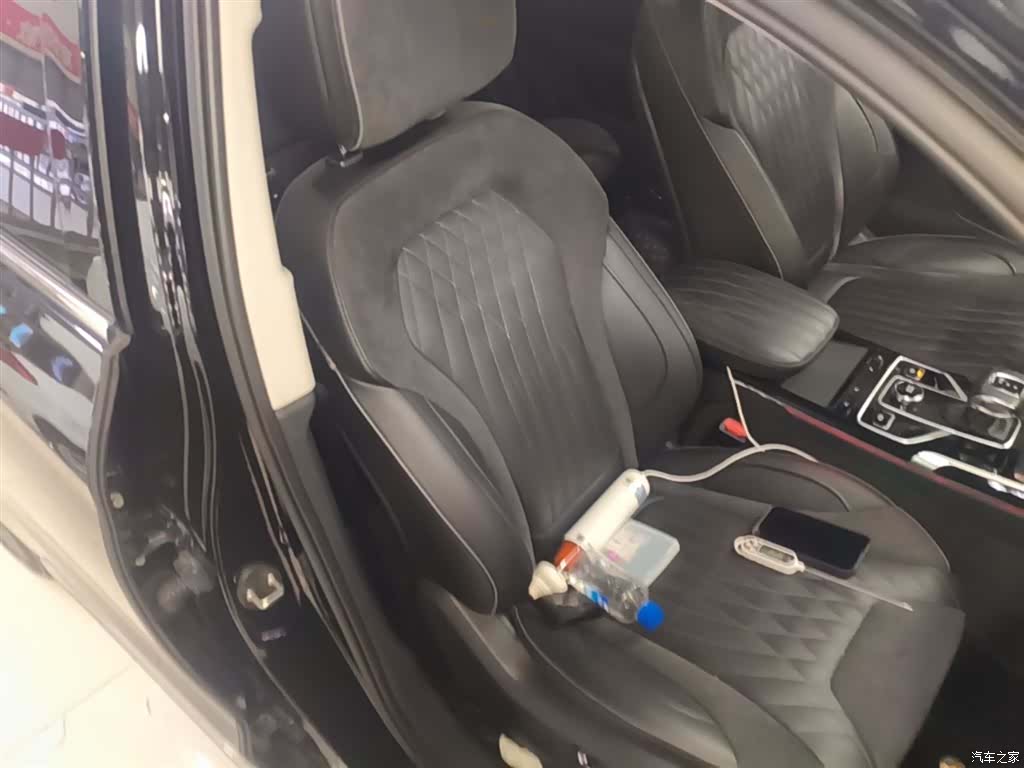 Hongqi HS5, 2022 25
