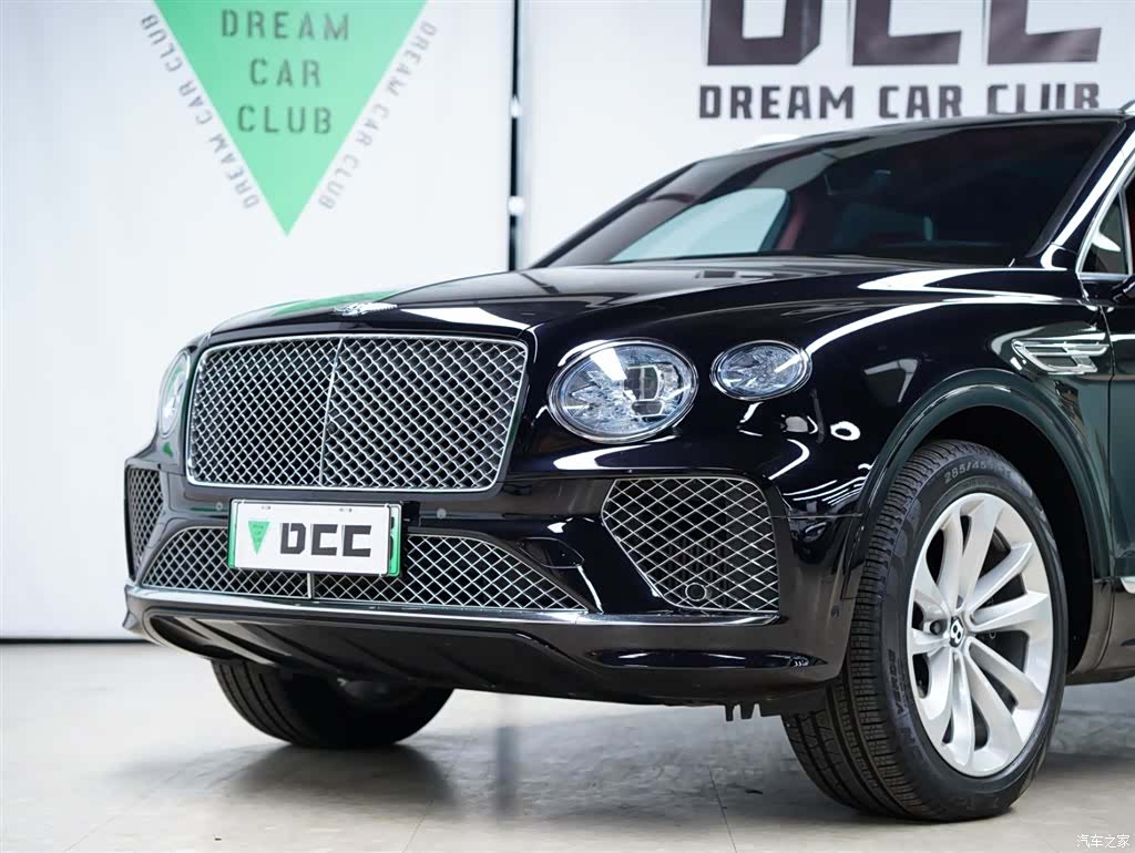 Bentley Bentayga, 2021 20