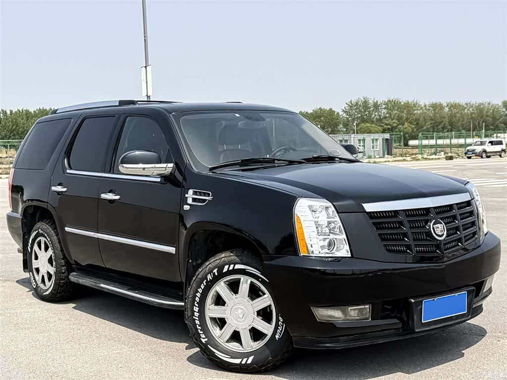 Cadillac Escalade, 2009 4