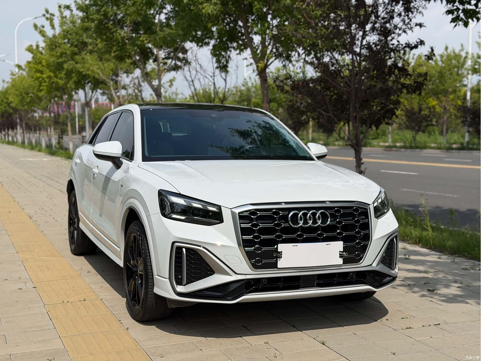 Audi Q2L, 2022 3