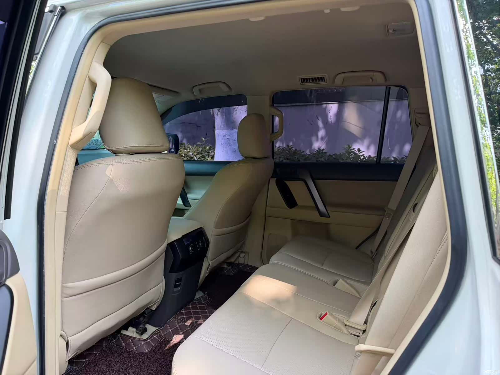 Toyota Prado, 2016 10
