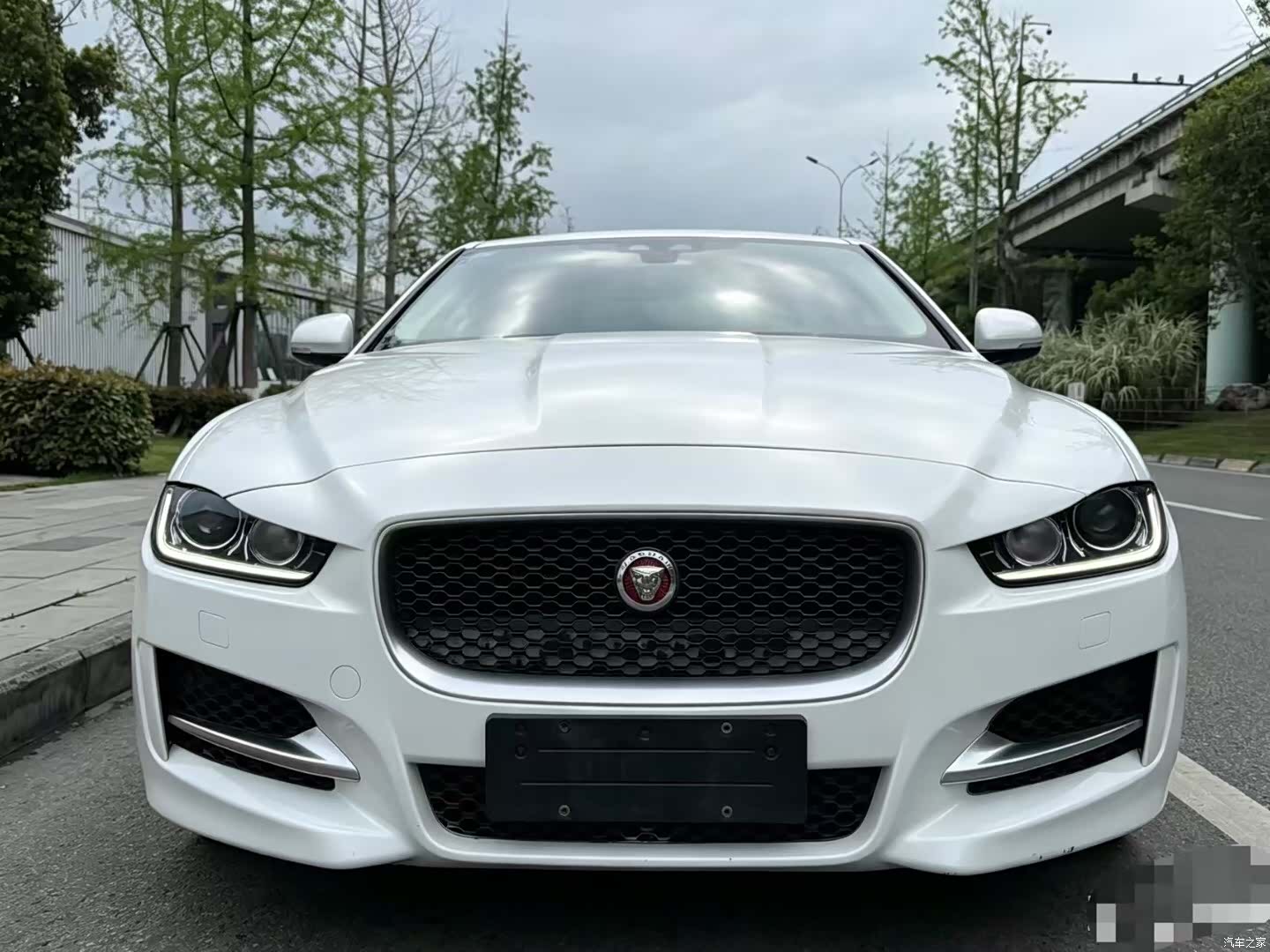 Jaguar XE, 2016 2