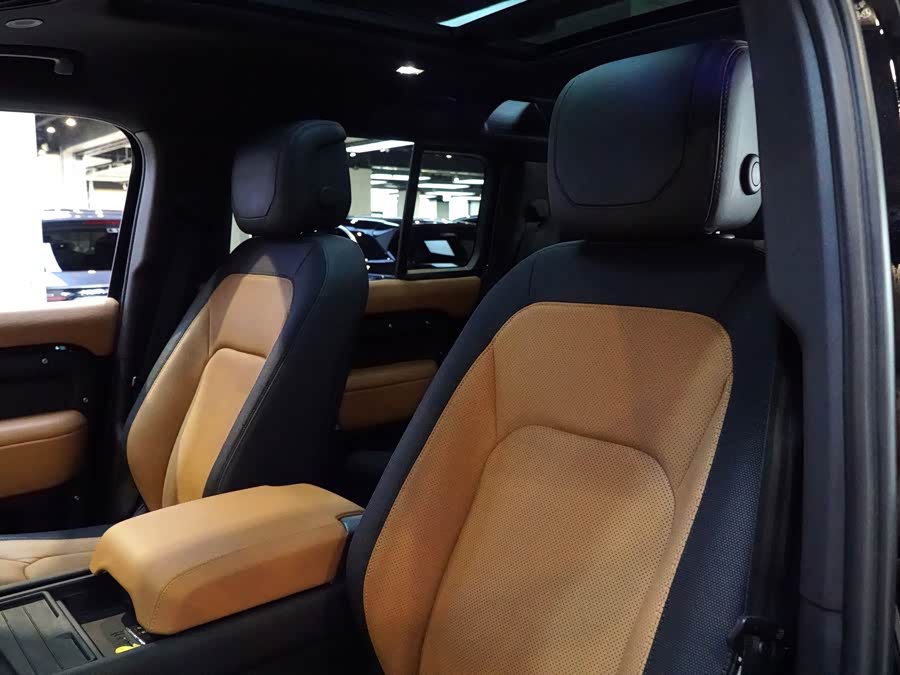Land Rover Defender 2024, фото 9