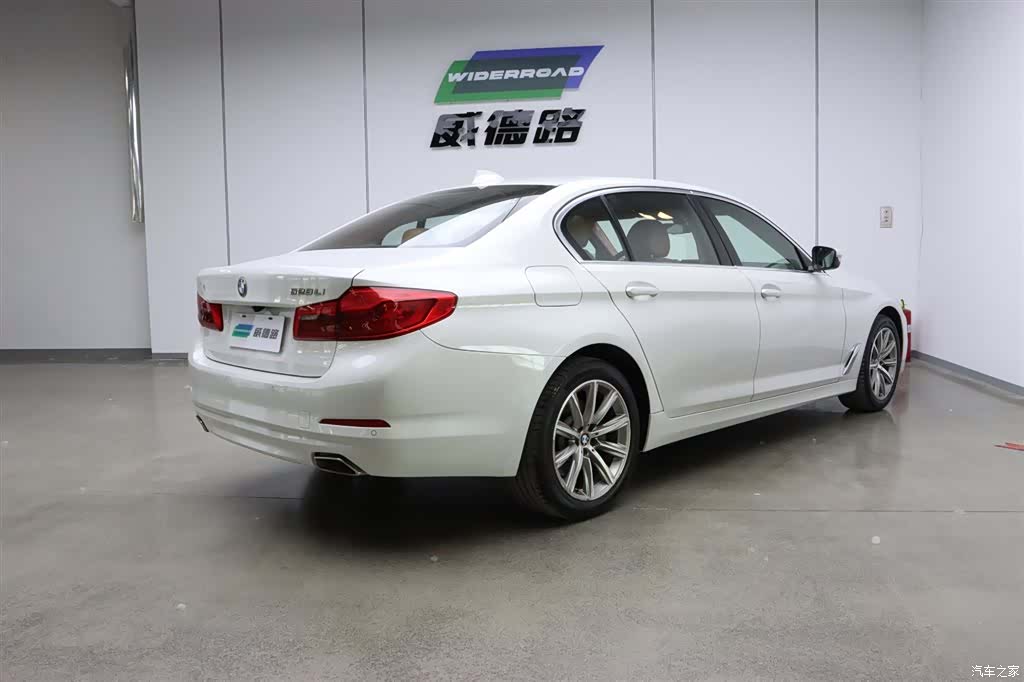 BMW 5 Series, 2017 все фото
