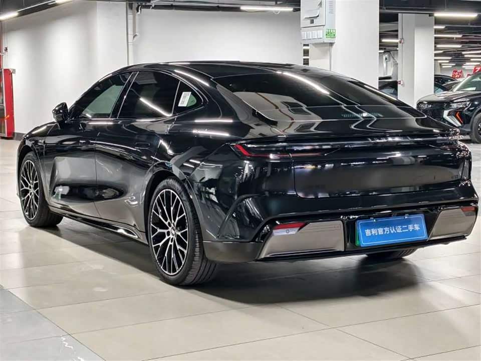 Geely Galaxy Galaxy E8