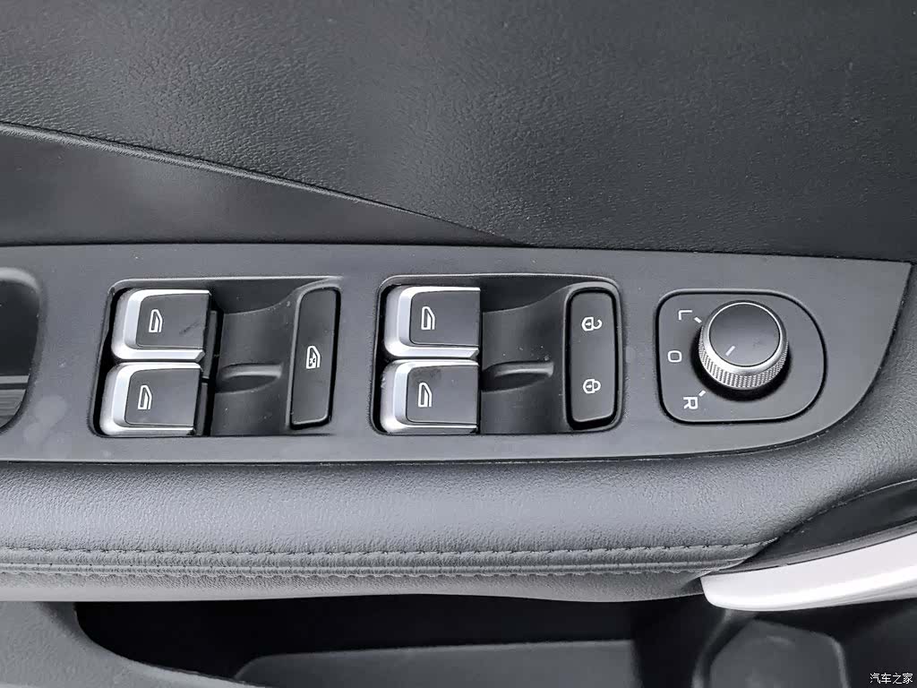 Geely Coolray, 2026 9