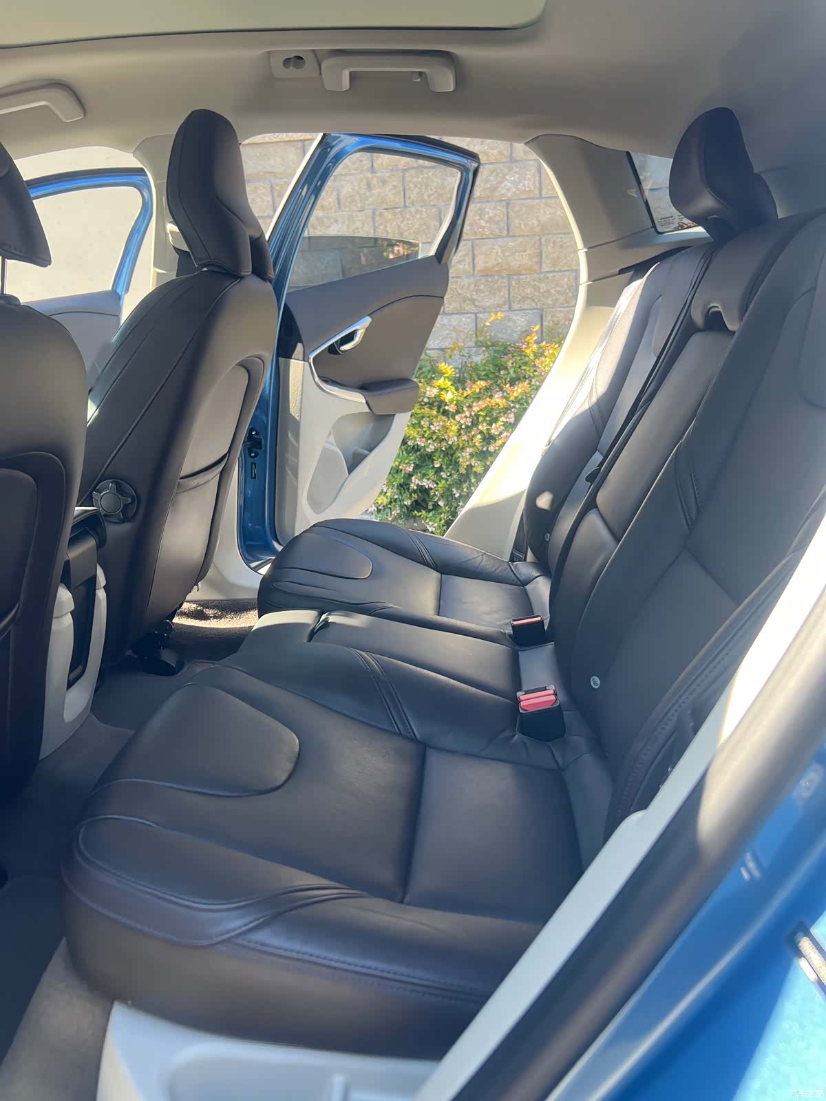 Volvo V40, 2016 11