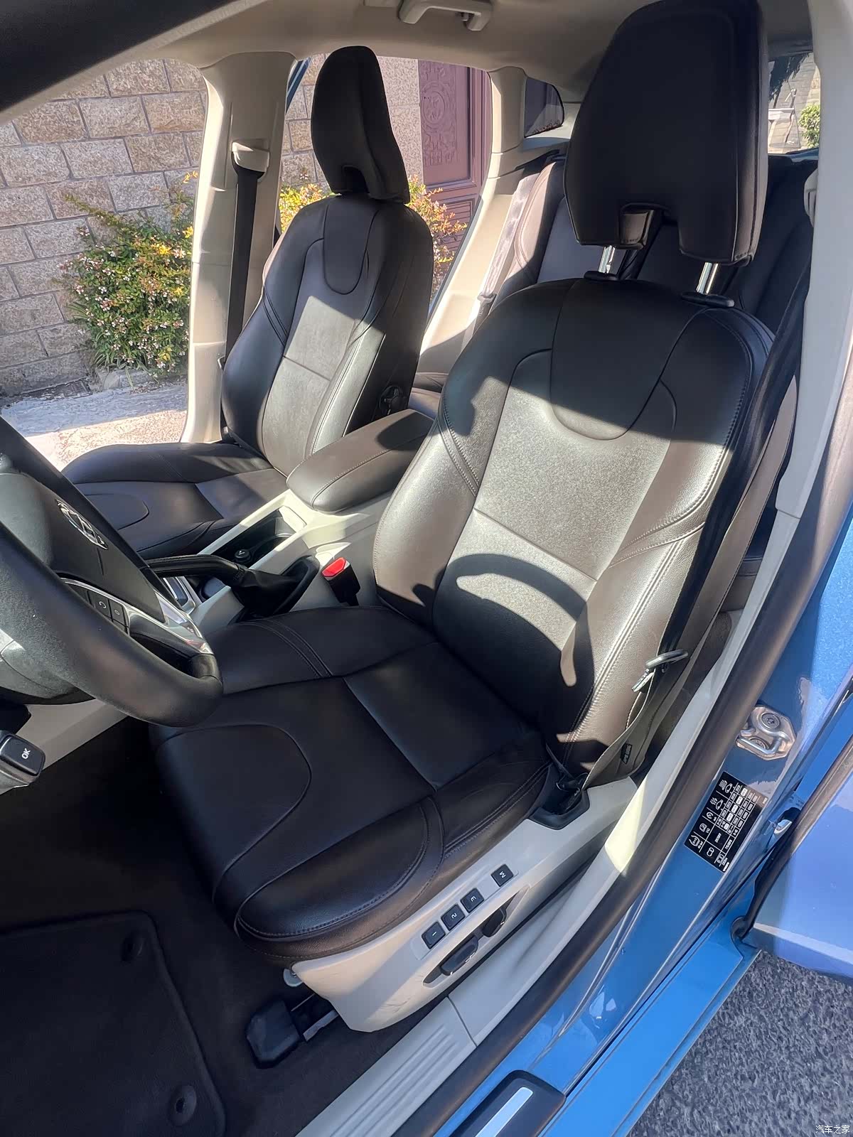 Volvo V40, 2016 13