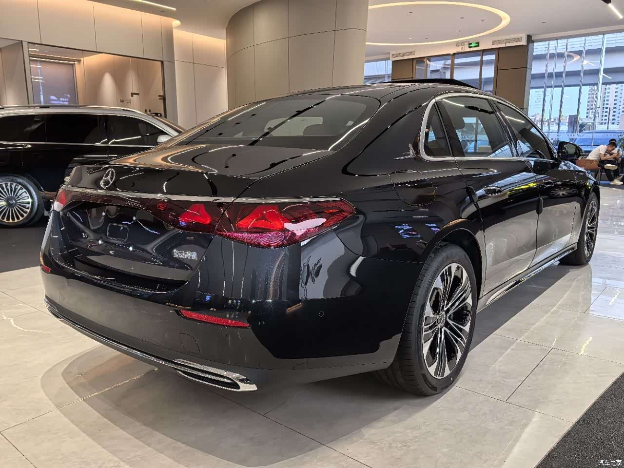 Mercedes-Benz E-Class, 2025 12