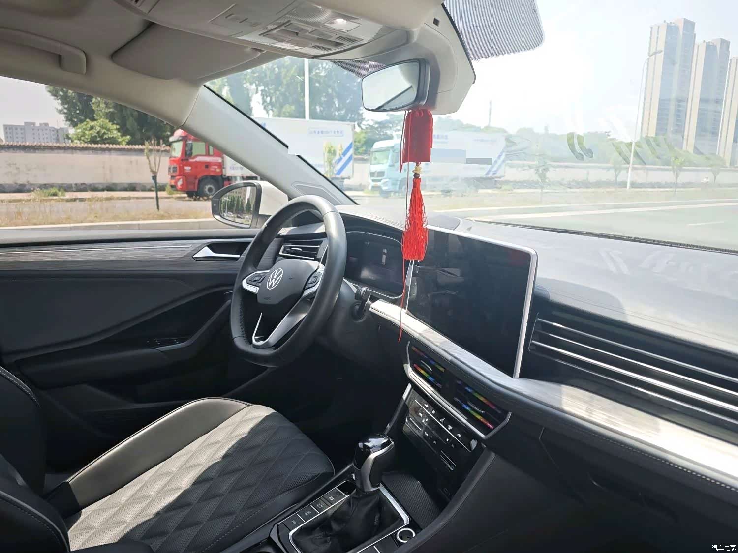 Volkswagen Sagitar, 2022 15
