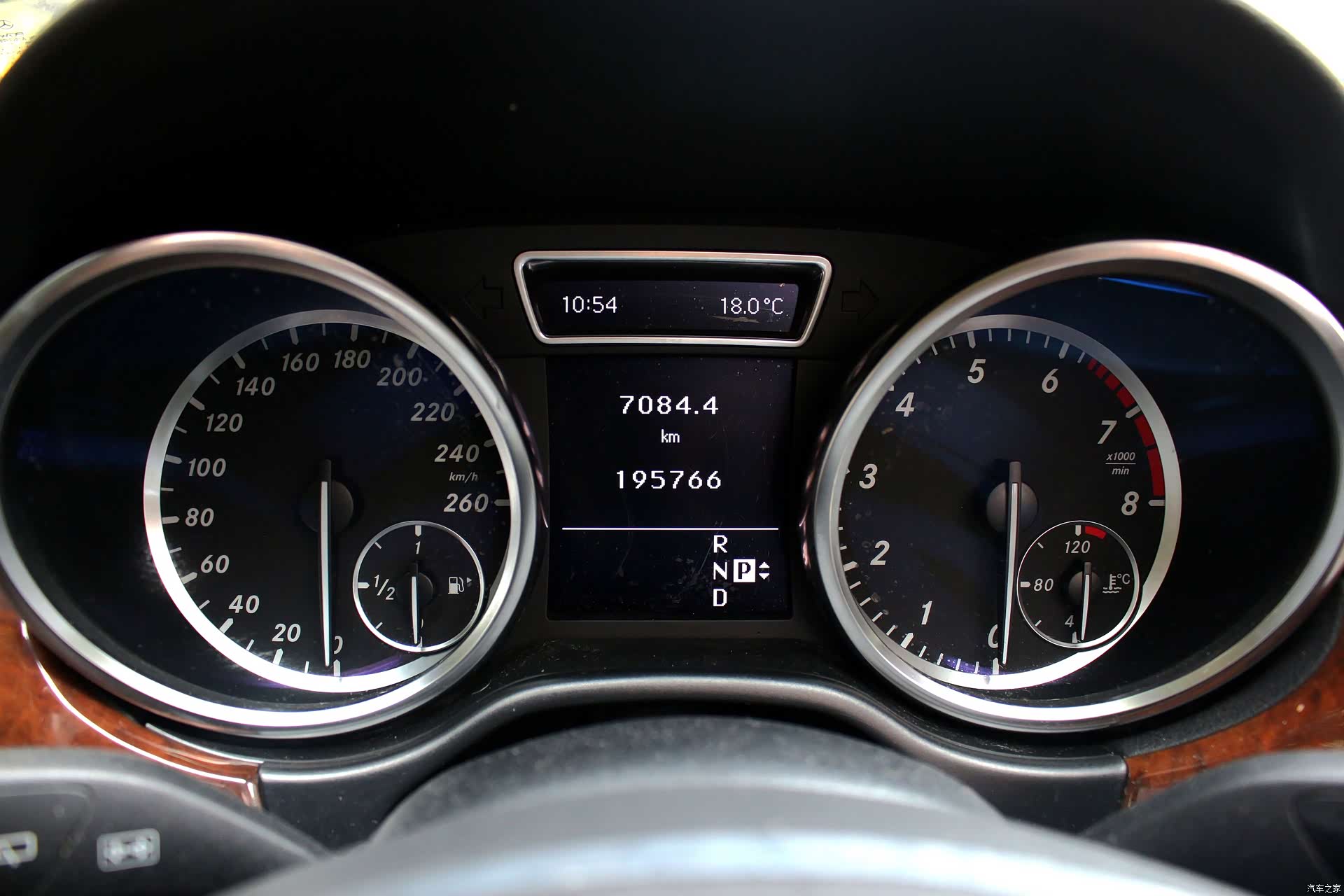 Mercedes-Benz M-Class, 2012 17