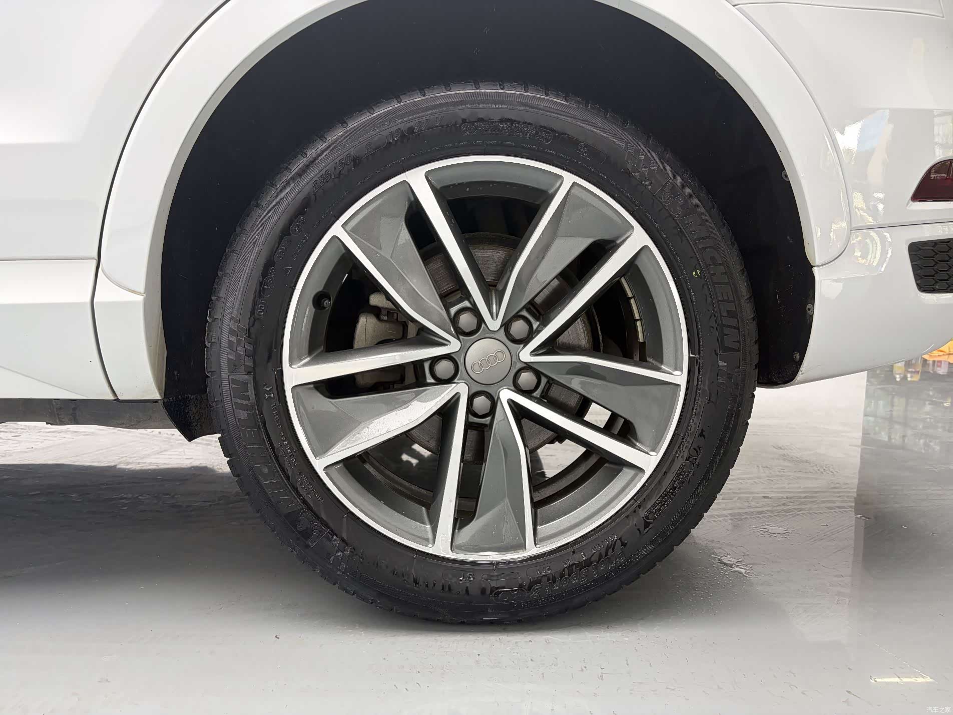 Audi Q3, 2019 11