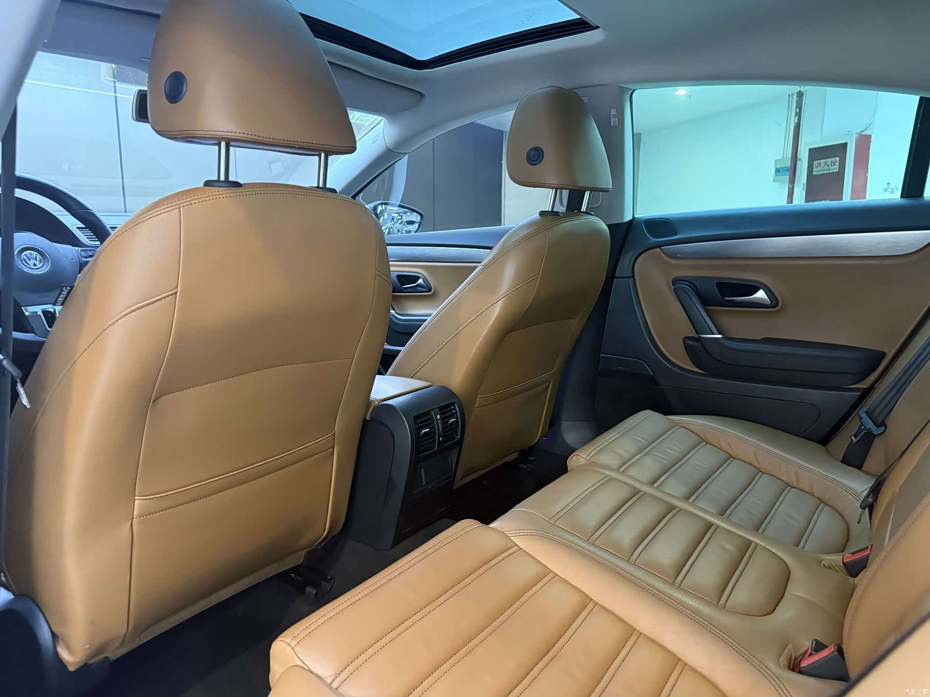 Volkswagen CC, 2012 16