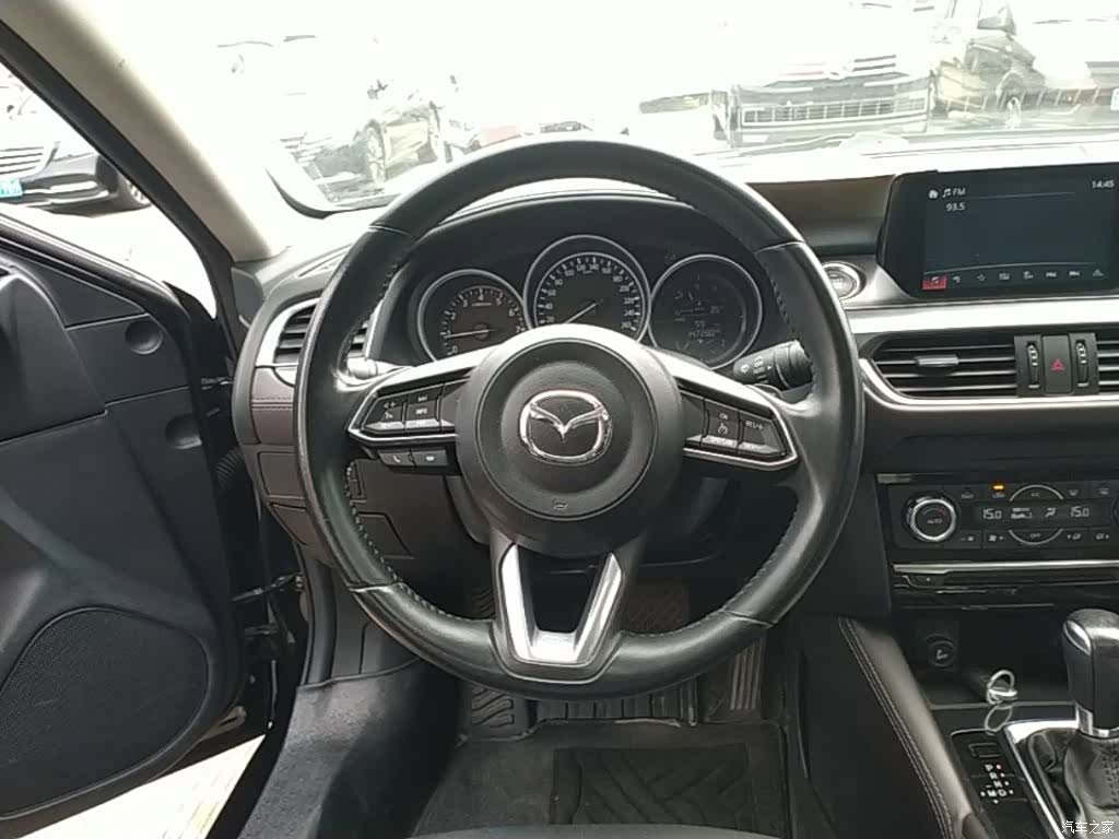 Mazda Atenza, 2018 11