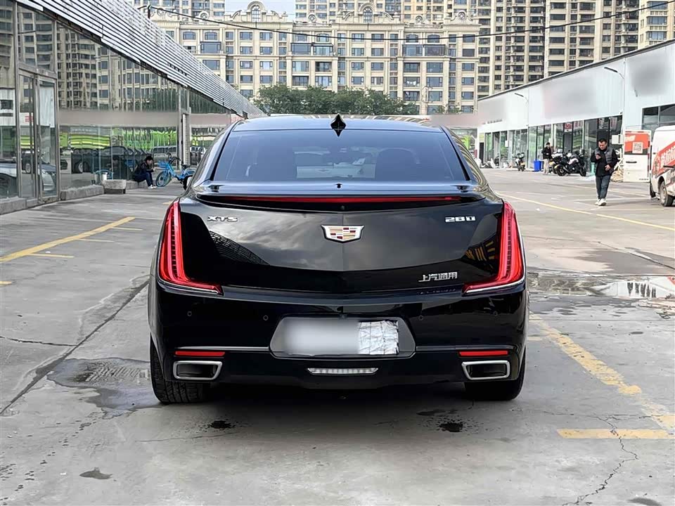 Cadillac XTS