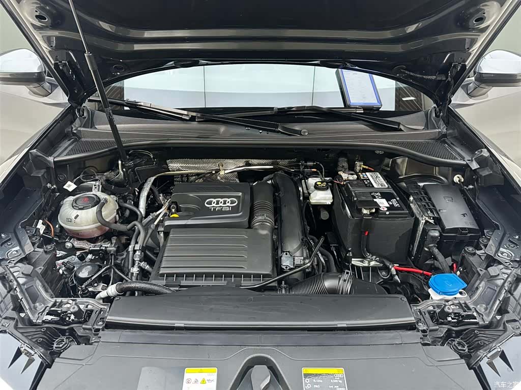 Audi Q3, 2022 8