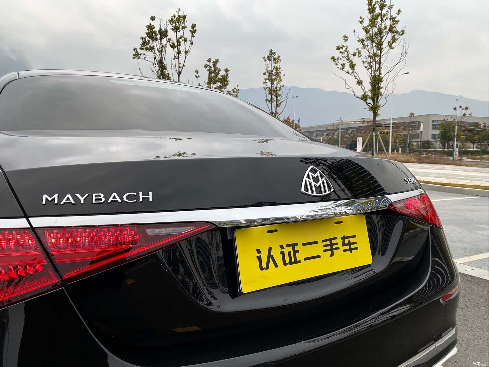 Maybach S-Class, 2023 10