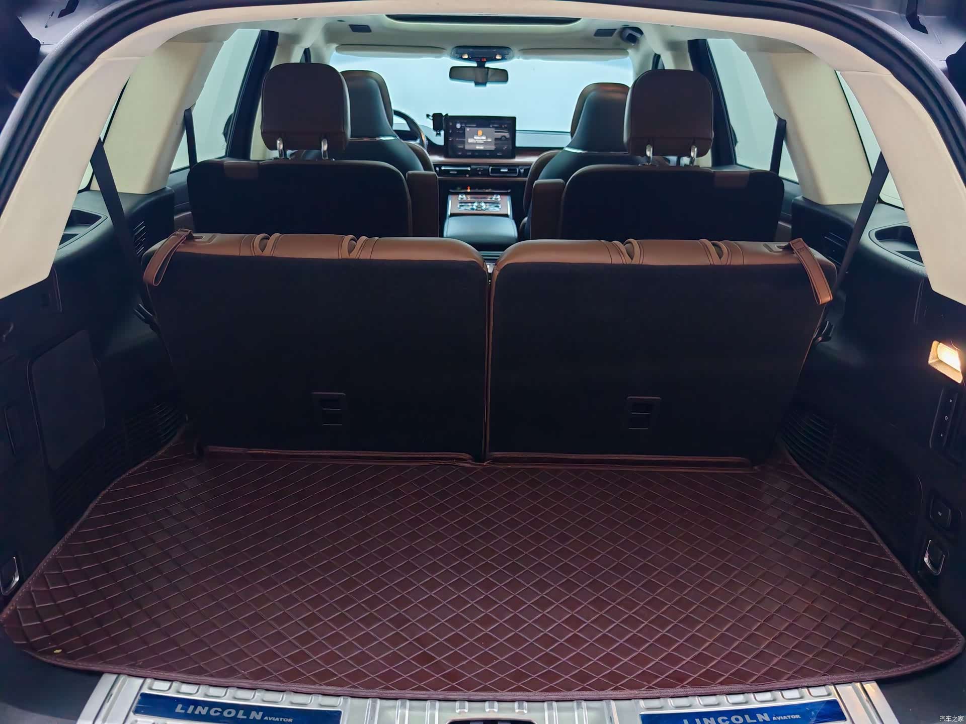 Lincoln Aviator, 2022 15