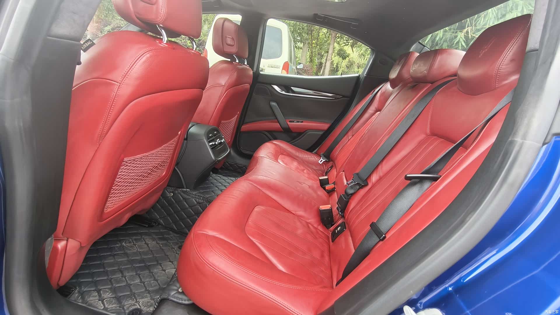 Maserati Ghibli, 2015 6
