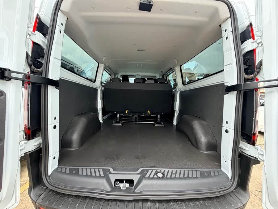 Ford Transit 2024, фото 13