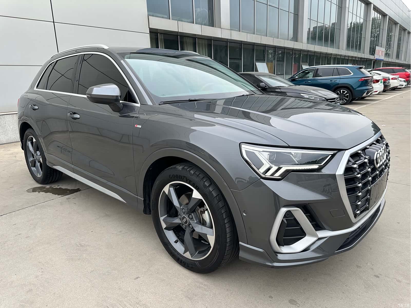 Audi Q3, 2022 3