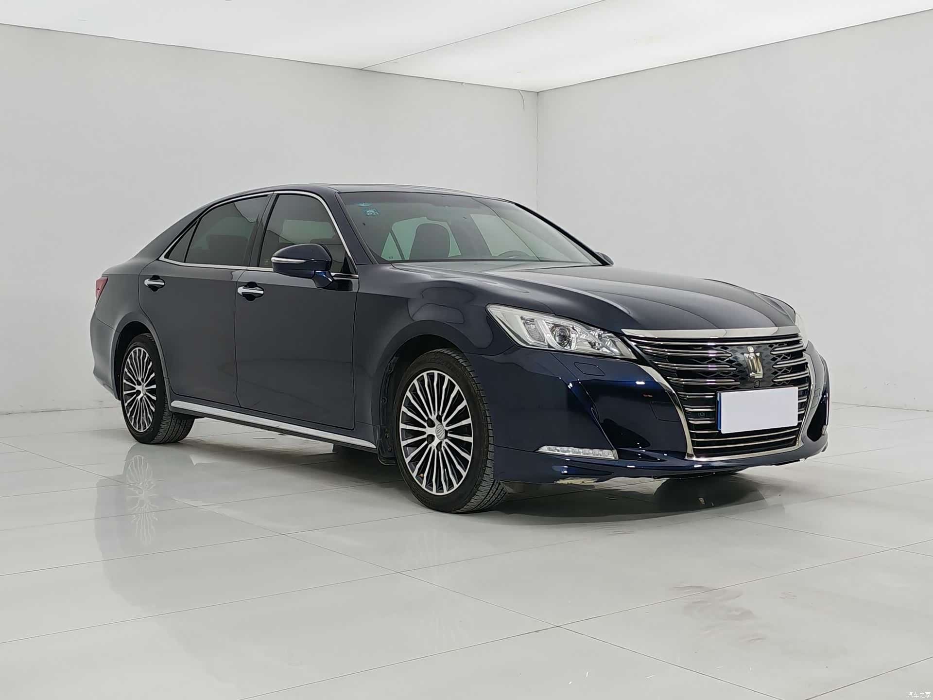 Toyota Crown, 2018 2