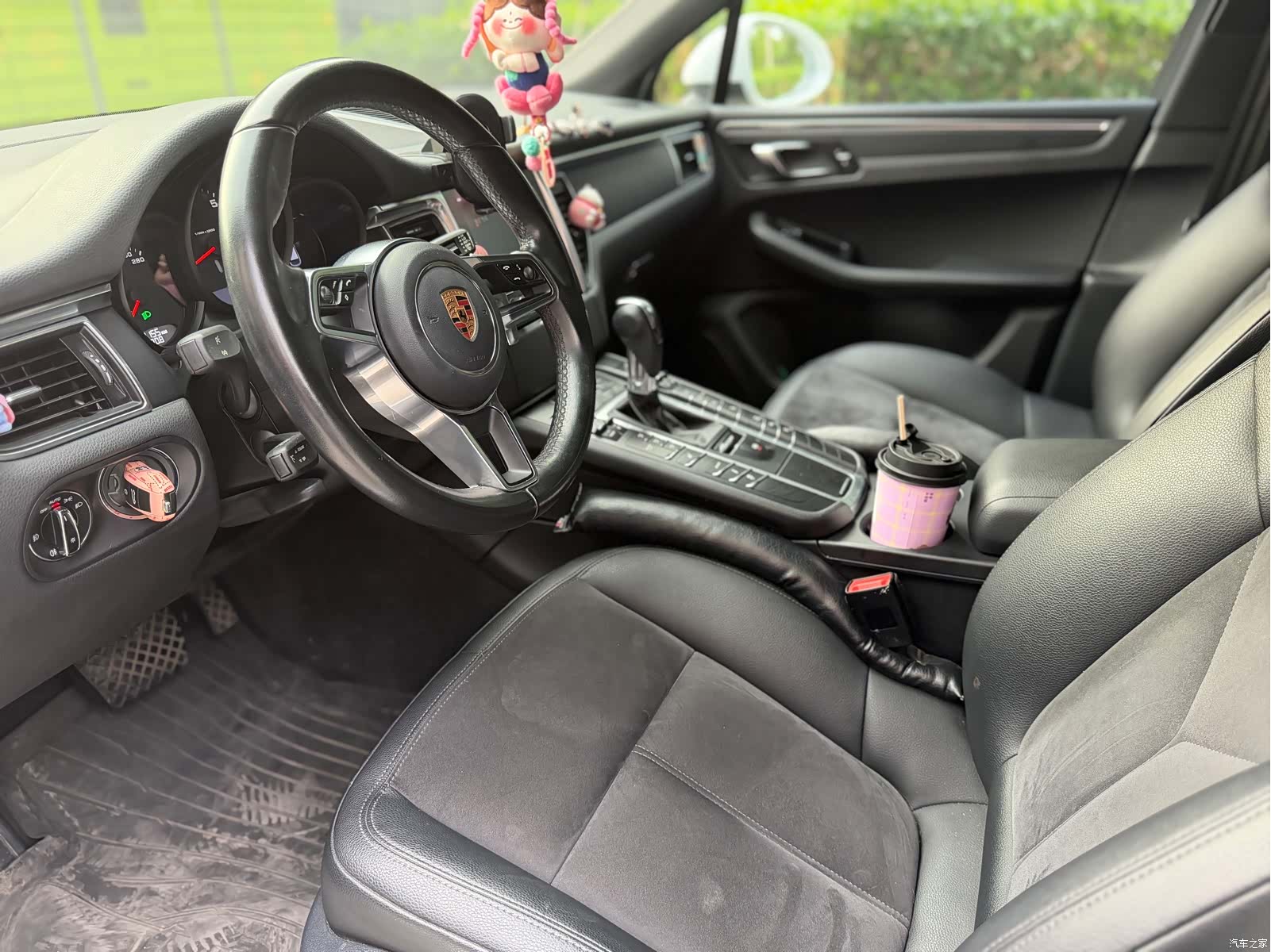 Porsche Macan, 2016 все фото