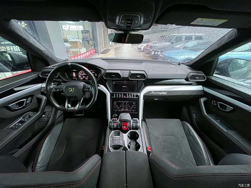 Lamborghini Urus, 2019 20