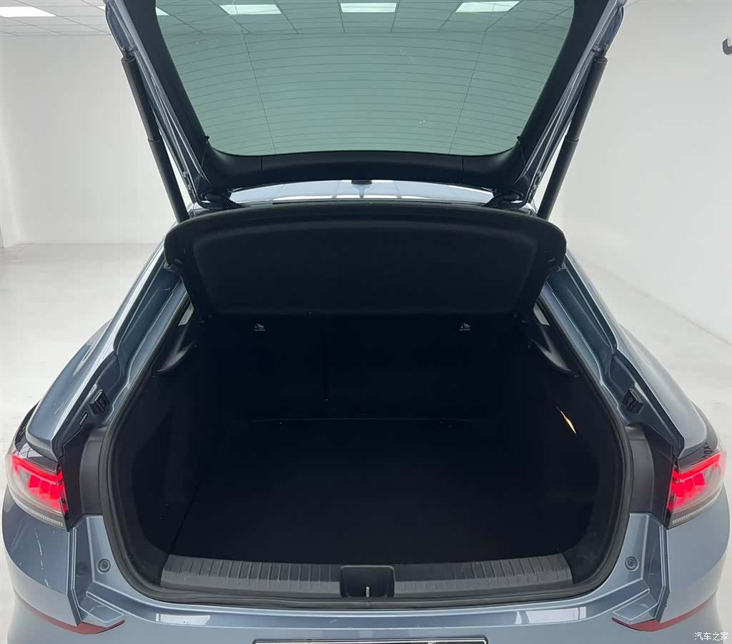 Volkswagen Lamando, 2022 13