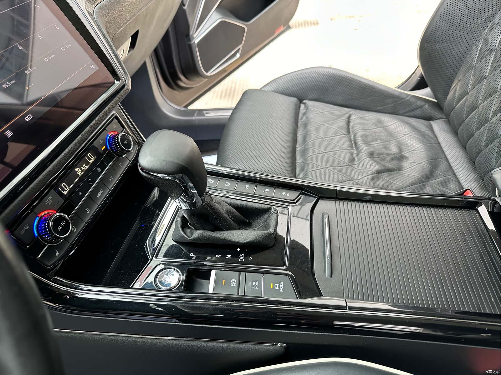 Volkswagen Phideon, 2018 12