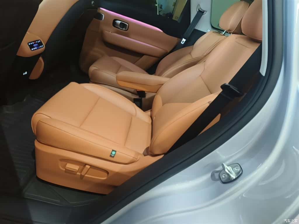 Leapmotor C16, 2024 17